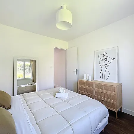 Clair Et Lumineux Apartamento *