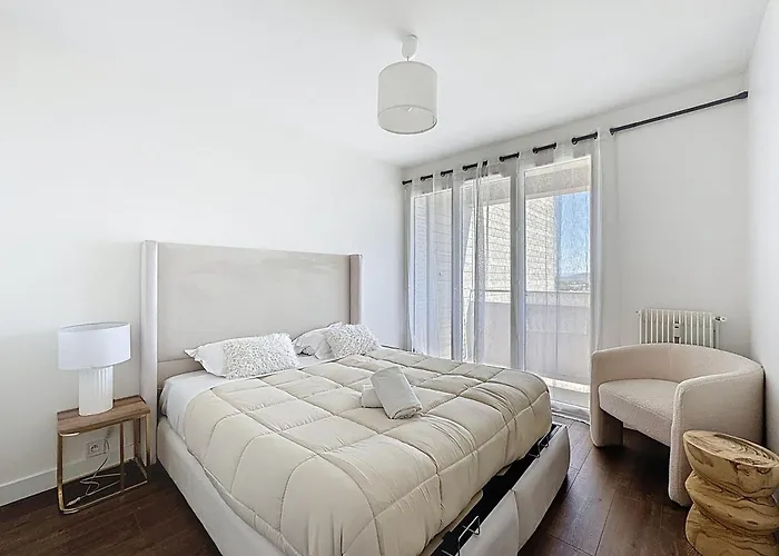 Clair Et Lumineux Appartement *